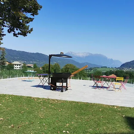 Le Chateau D'Escart Holiday home